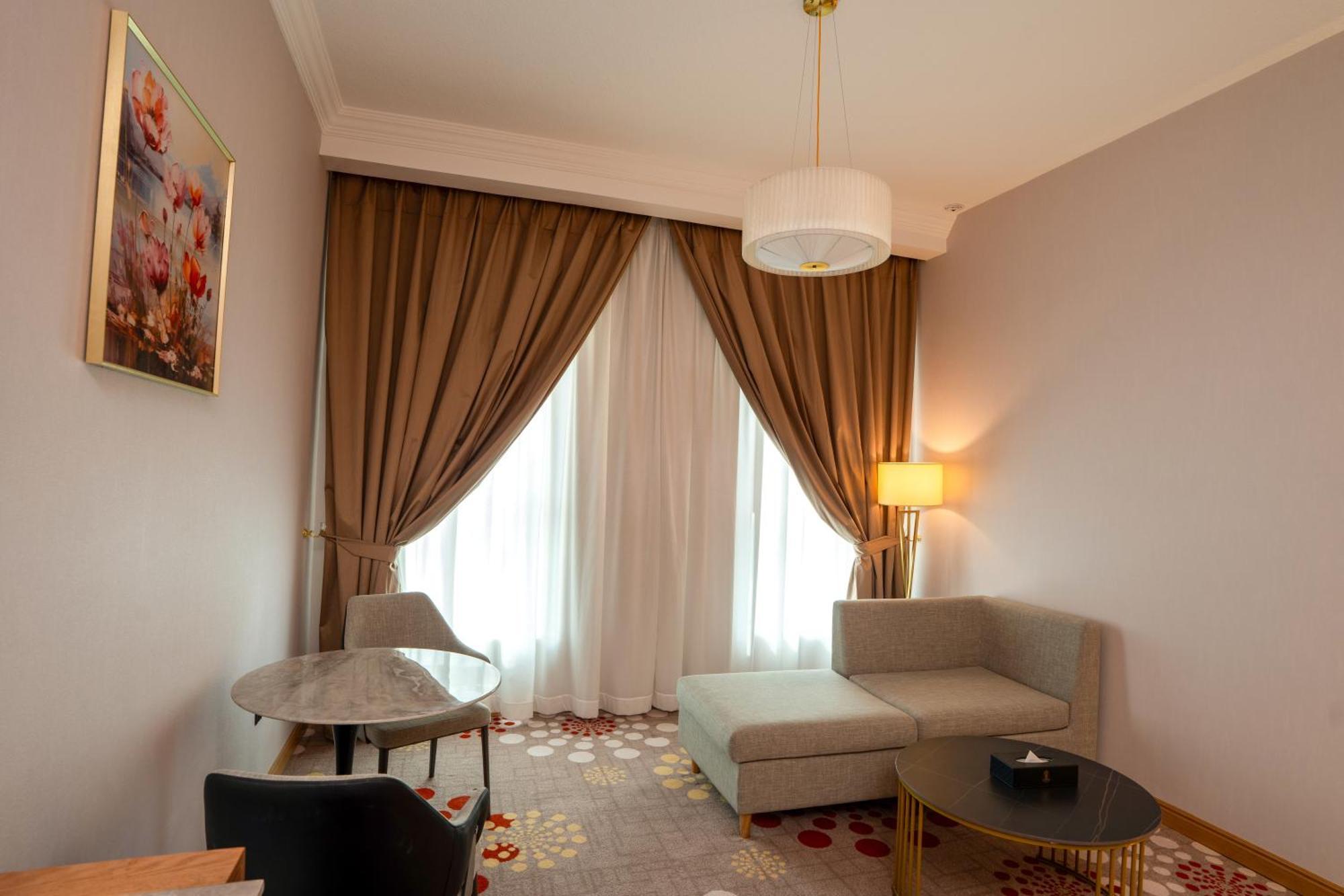 La Zona Continental Hotel ドバイ エクステリア 写真