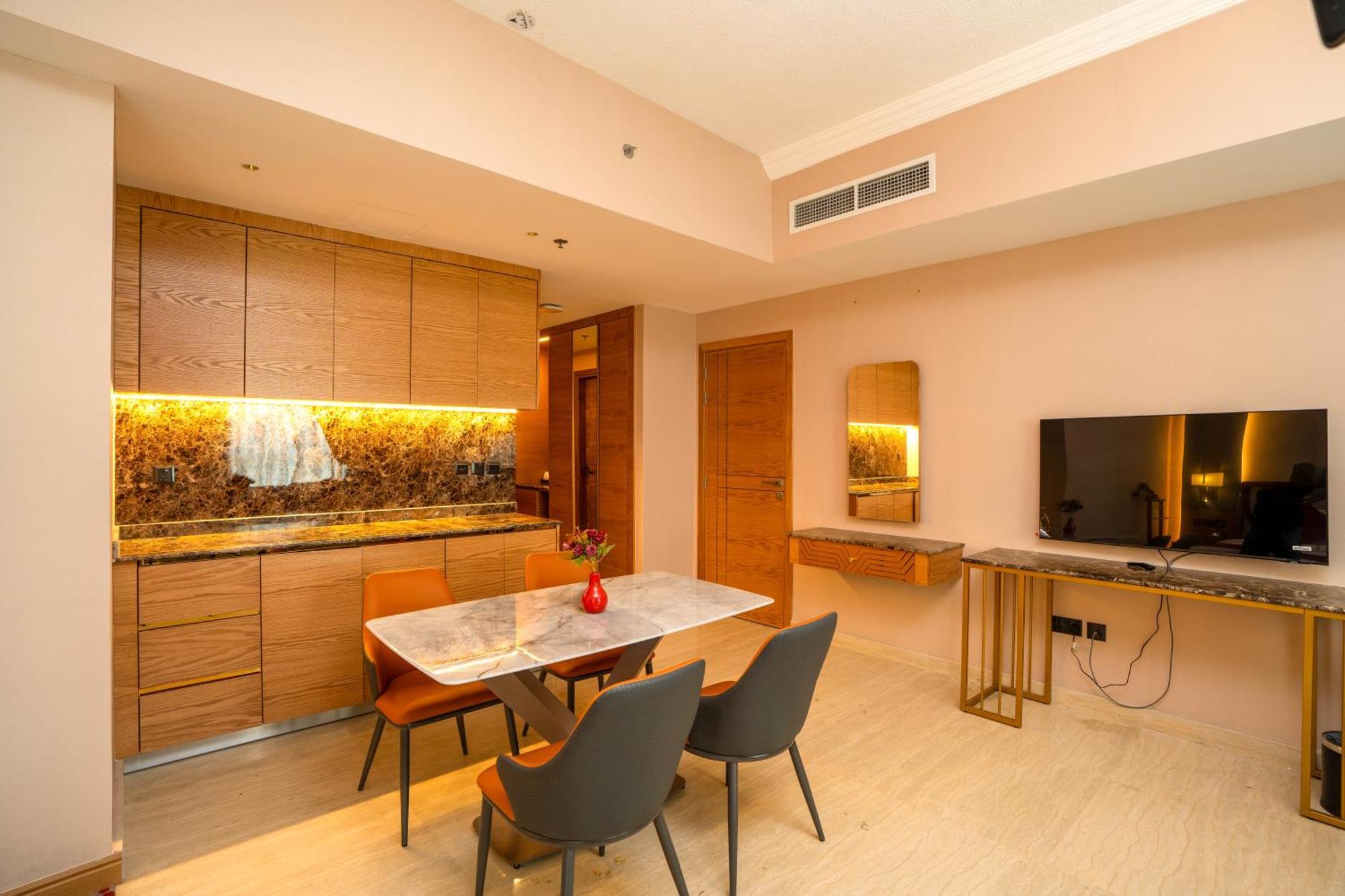 La Zona Continental Hotel ドバイ エクステリア 写真